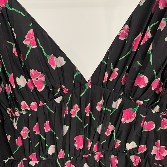 BLACK FLORAL RUFFLE DRESS - Picture 6 of 8